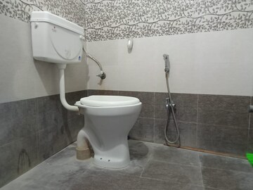 Bathroom in 1 BHK Apartment at Begumpet – for Rent