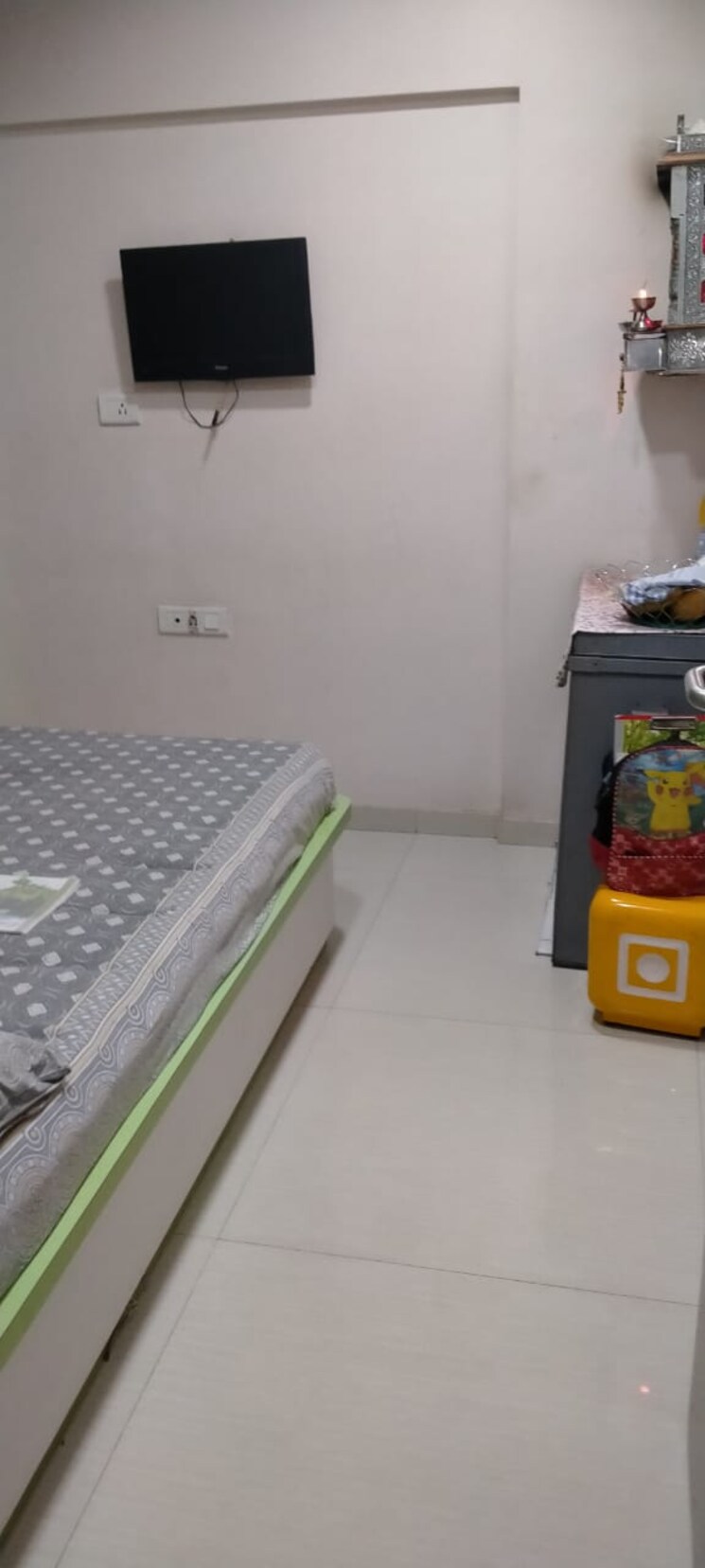 Bedroom, tropical-prima-chs 2 Bedroom 800 Sq.Ft. Apartment In Naupada Thane 9078732