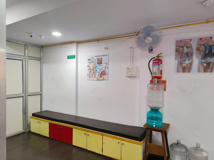 undefined, bhayandar east Commercial Showroom 4500 Sq.Ft. In Bhayandar East Thane 9078792