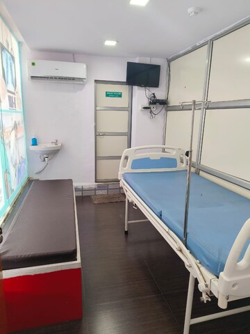Team Area in  Showroom at Bhayandar East – for Sale