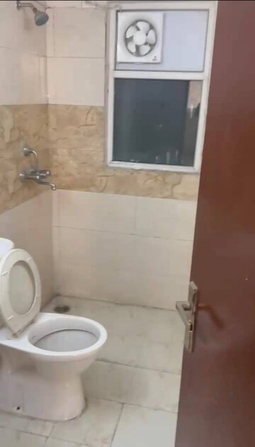Bathroom in 2 BHK Apartment at Amrapali Golf Homes, Sector 4 Greater Noida – for Rent