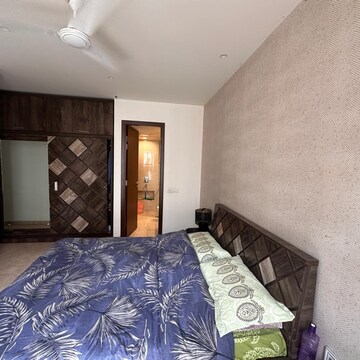 Bedroom in 2 BHK Apartment at Powai – for Rent