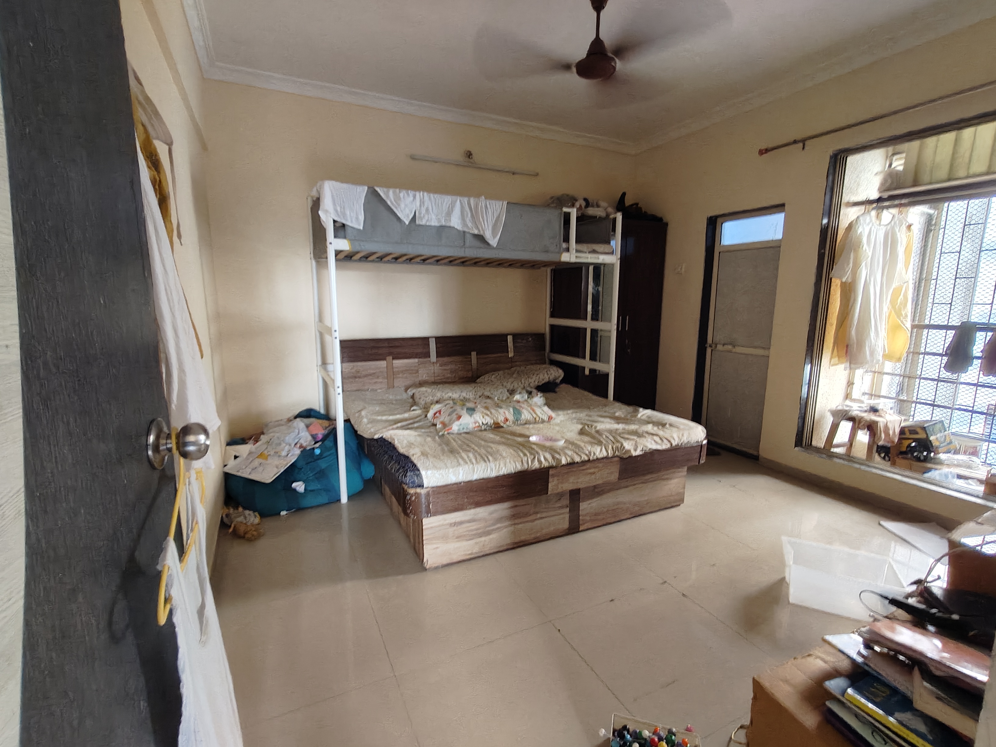 2 BHK + Extra Room Apartment For Rent in Laxmi Complex