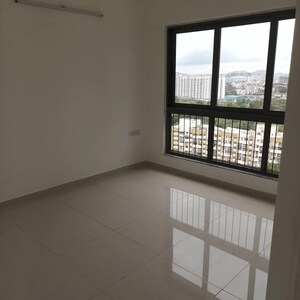 Room in 2 BHK Apartment at Amanora Gold Towers, Amanora Park Town – for Sale