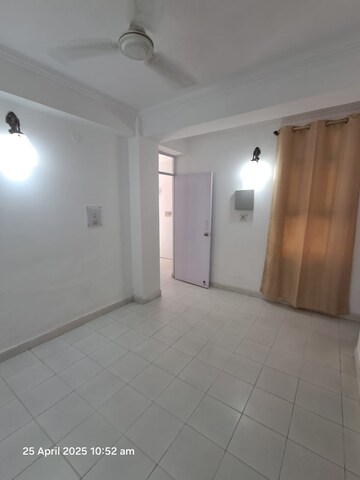 Room in 1 BHK Builder Floor at Vasant Kunj – for Rent