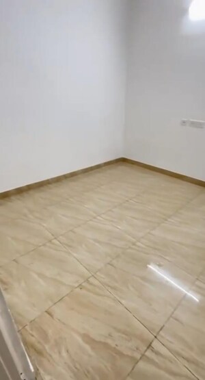 Room in 2 BHK Apartment at Gaur City 2 - 14th Avenue, Sector 16c Greater Noida – for Sale