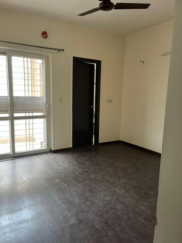 Room in 3 BHK Apartment at BPTP Park 81, Sector 81 – for Rent