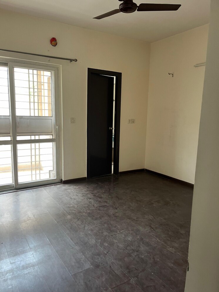 Room, bptp-park-81 3 Bedroom 275 Sq.Yd. Apartment In Sector 81 Faridabad 9079013