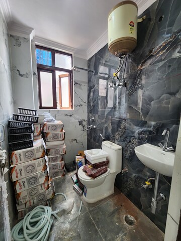 Attached Bathroom in 1 BHK Builder Floor at Chattarpur – for Rent