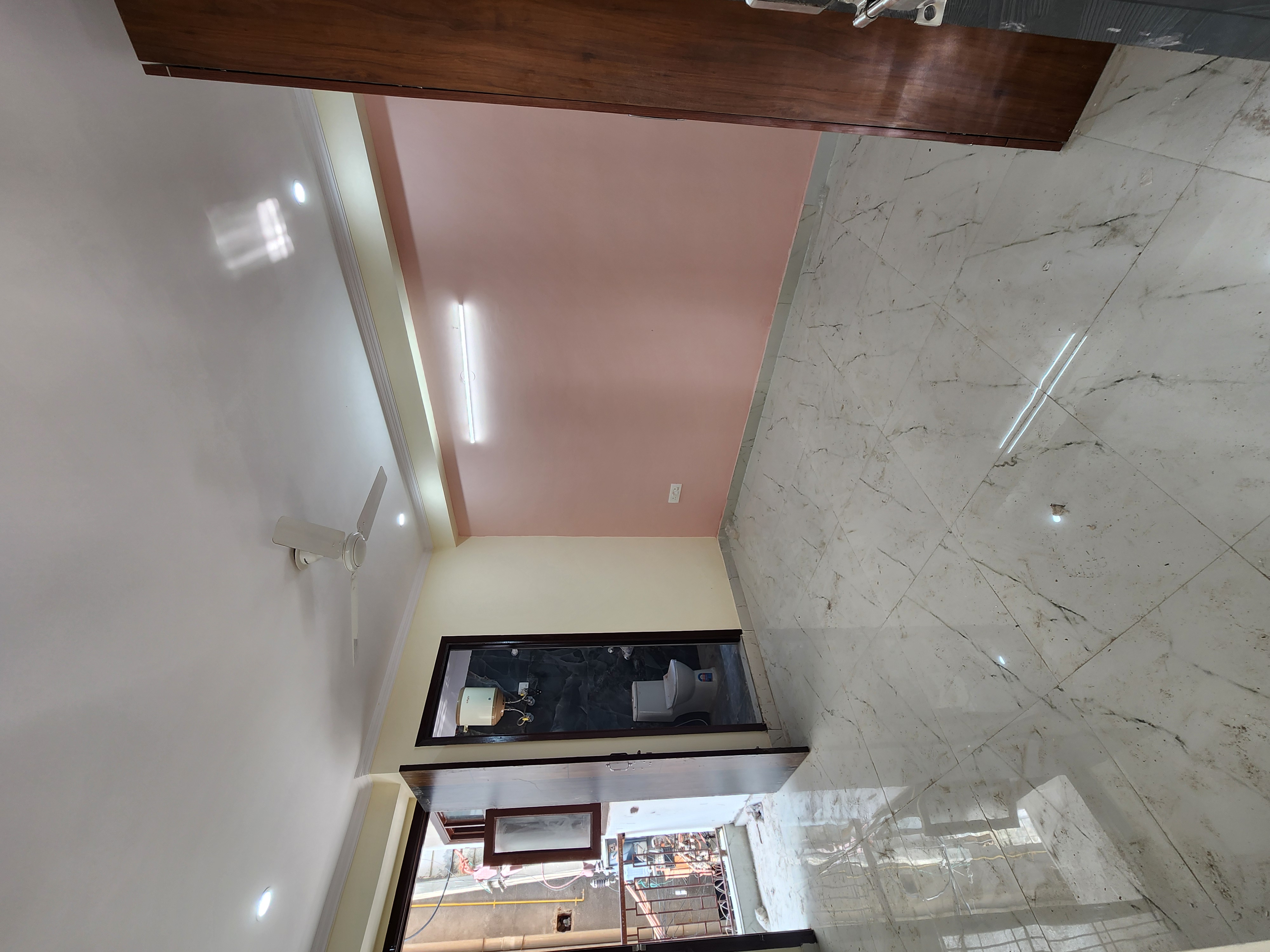 2 BHK Builder Floor For Rent in Chattarpur