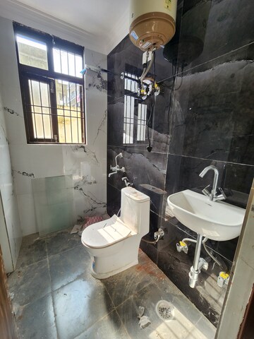Attached Bathroom in 2 BHK Builder Floor at Chattarpur – for Rent