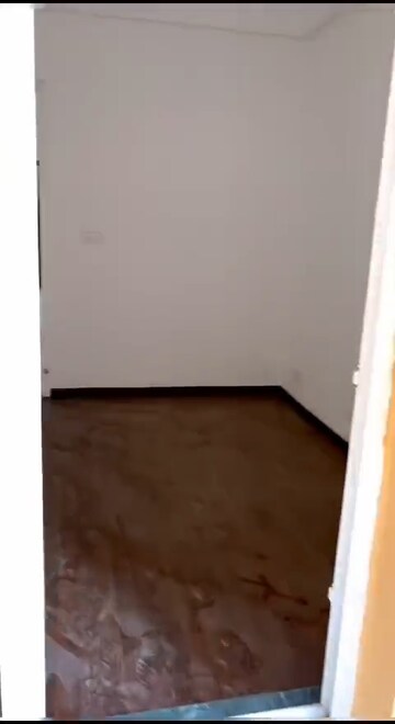 Team Area in 3 BHK Apartment at BPTP Parkland Pride, Sector 77 – for Rent