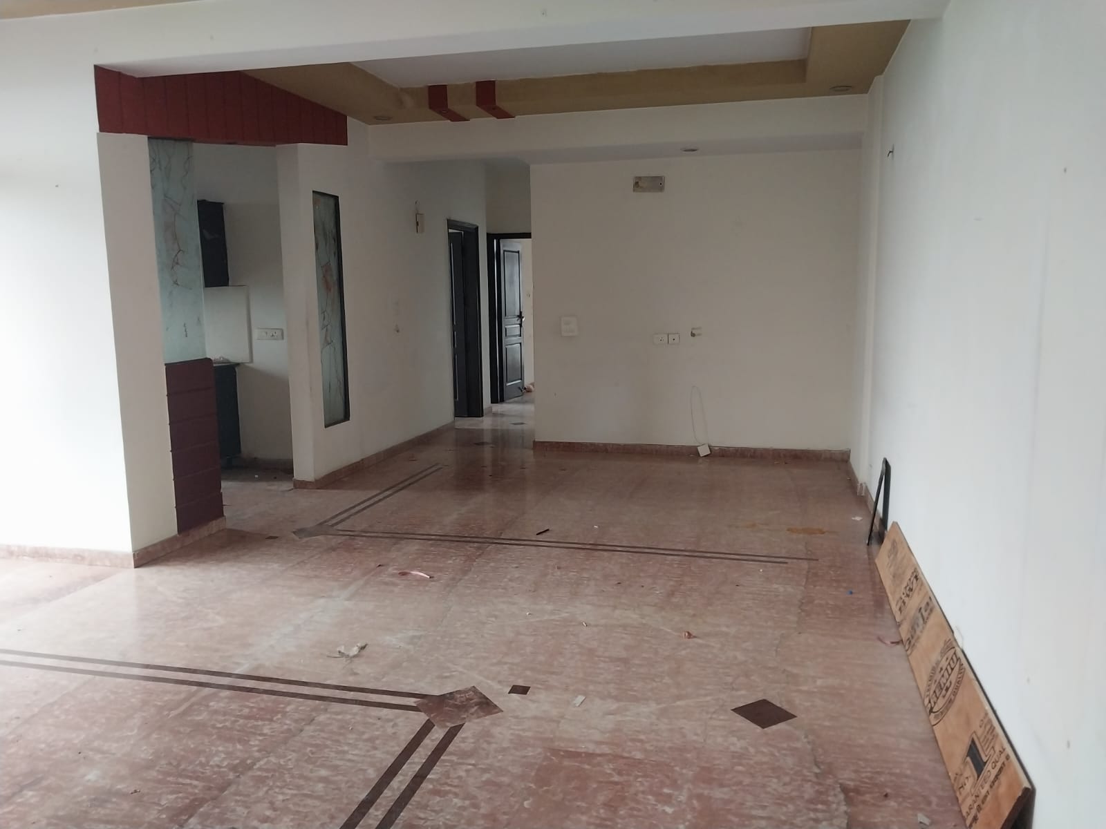 3.5 BHK + Study Room Apartment For Sale in Prateek The Royal Cliff