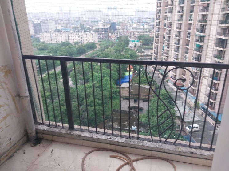 Balcony, prateek-the-royal-cliff 3.5 Bedroom 1985 Sq.Ft. Apartment In Sain Vihar Ghaziabad 9079056