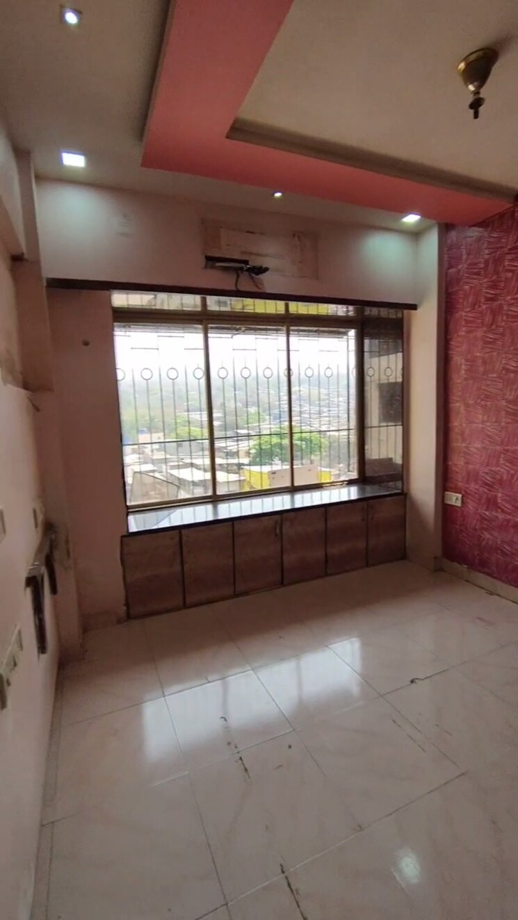 Room, millennium-tower 1 Bedroom 550 Sq.Ft. Apartment In Kandivali East Mumbai 9079091