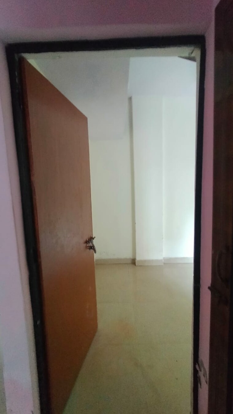 Room, sector 10 greater noida 1.5 Bedroom 30 Sq.Mt. Apartment In Sector 10 Greater Noida Greater Noida 9079107