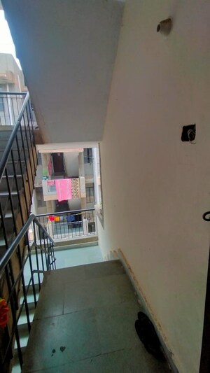 Furnished Amenities in 1.5 BHK Apartment at Sector 10 Greater Noida – for Sale