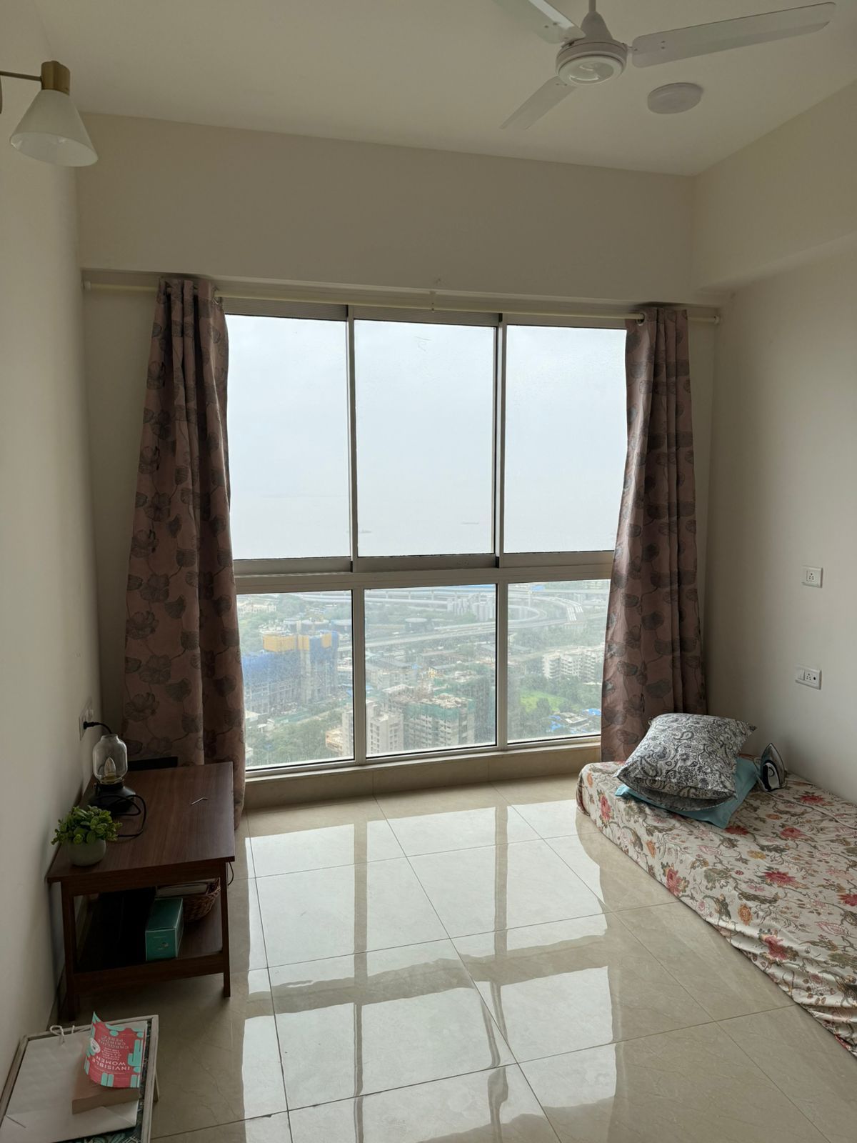 2 BHK + Extra Room Apartment For Rent in Worli Naka