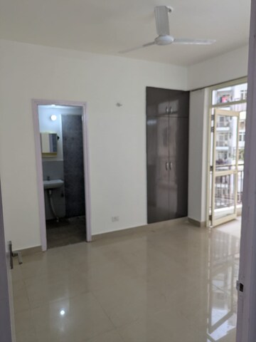 2 BHK Apartment For Rent in Suncity Avenue 76, Sector 76