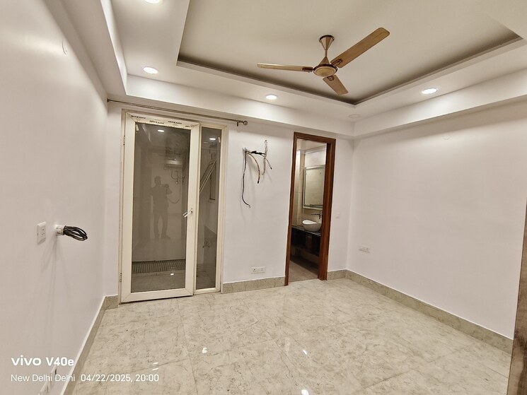 undefined, vasant kunj 3 Bedroom 1400 Sq.Ft. Builder Floor In Vasant Kunj Delhi 9079126