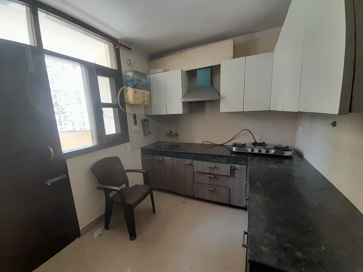 Kitchen, maya-garden-city 2 Bedroom 1307 Sq.Ft. Apartment In Lohgarh Zirakpur 9079120