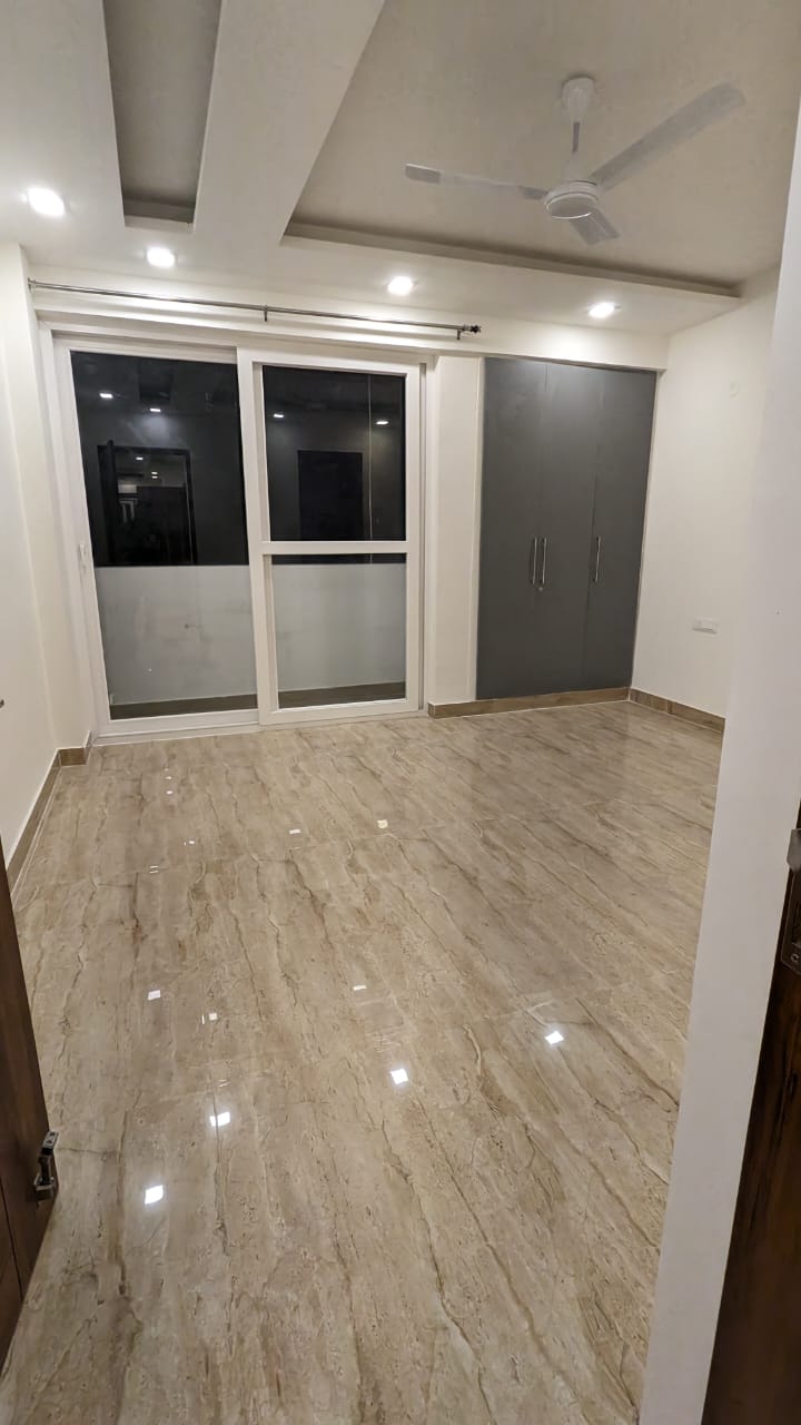3 BHK Builder Floor For Sale in Puri Kohinoor