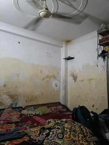 Master Bedroom in 1.5 BHK Builder Floor at New Ashok Nagar – for Sale