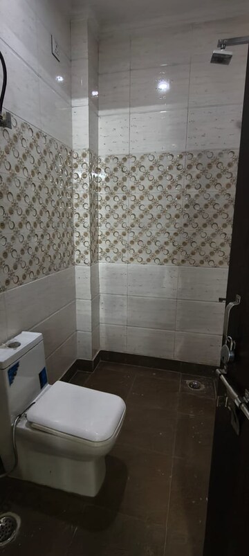 Bathroom in 2 BHK Builder Floor at Indraprastha – for Rent