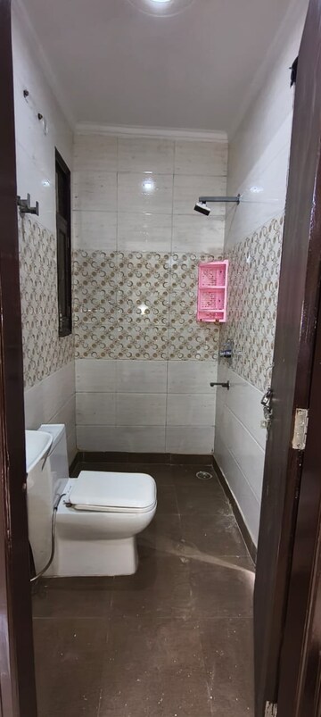 Bathroom in 2 BHK Builder Floor at Indraprastha – for Rent