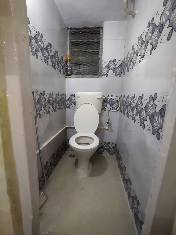 Bathroom, chhadva-nagar-chs 1 Bedroom 400 Sq.Ft. Apartment In Kurla West Mumbai 9079193