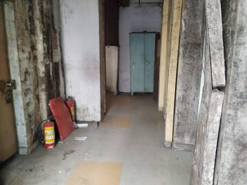 Parking in  Shop at Goregaon East – for Rent