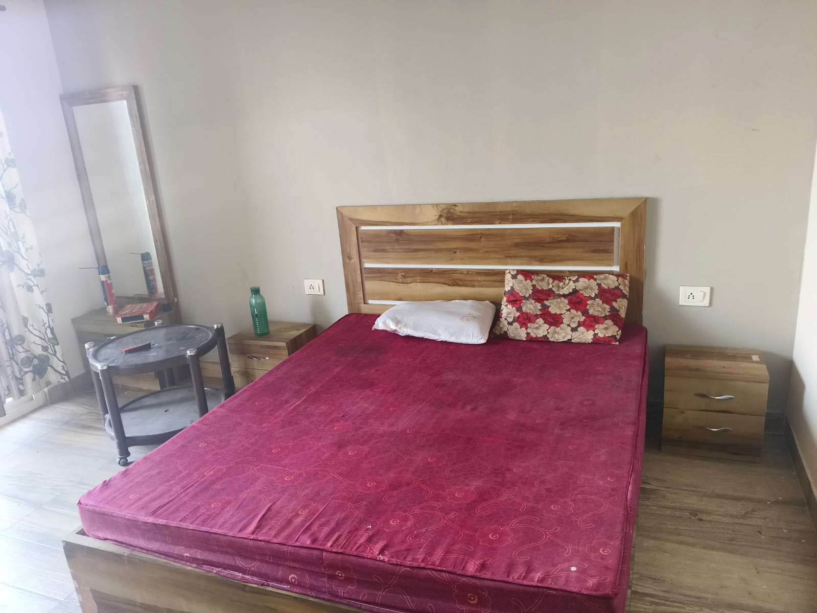 1 BHK 435 Sq.Ft. Apartment in Paramount Golfforeste