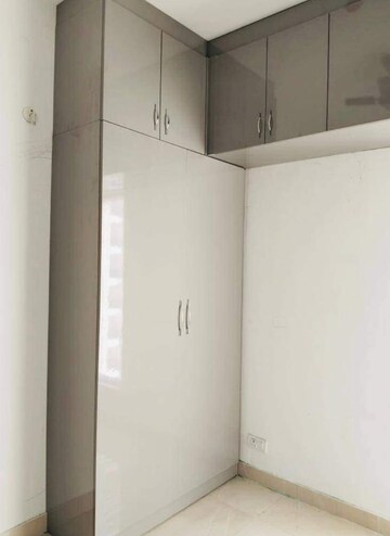 Room in 4 BHK Apartment at Ace Divino, Sector 1 Greater Noida – for Rent