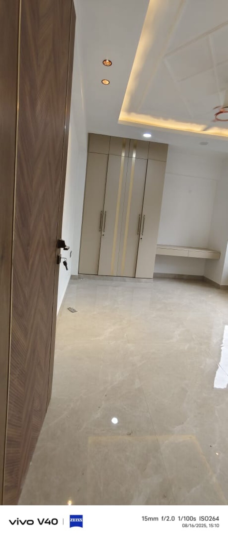 Room, sector 19 dwarka 3 Bedroom 1550 Sq.Ft. Apartment In Sector 19 Dwarka Delhi 9079217