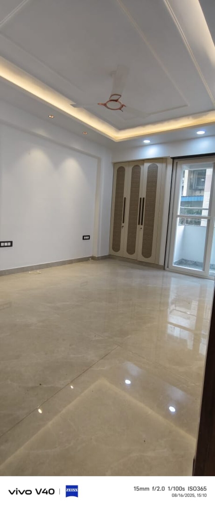 Room, sector 19 dwarka 3 Bedroom 1550 Sq.Ft. Apartment In Sector 19 Dwarka Delhi 9079217