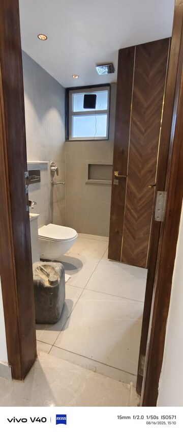 Bathroom in 3 BHK Apartment at Sector 19 Dwarka – for Rent