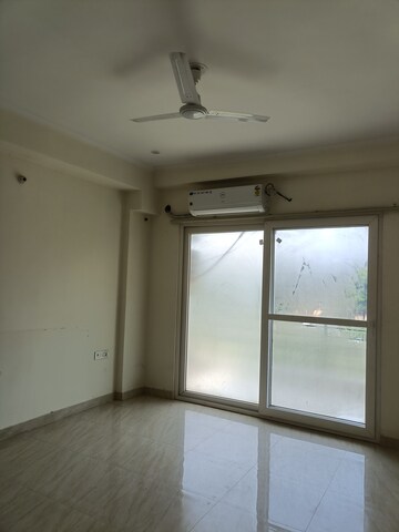 Room in 3 BHK Builder Floor at Ansal API Esencia, Sector 67 – for Rent