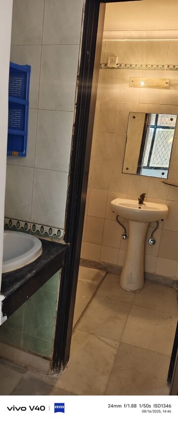 Bathroom in 3 BHK Apartment at Sector 19 Dwarka – for Rent
