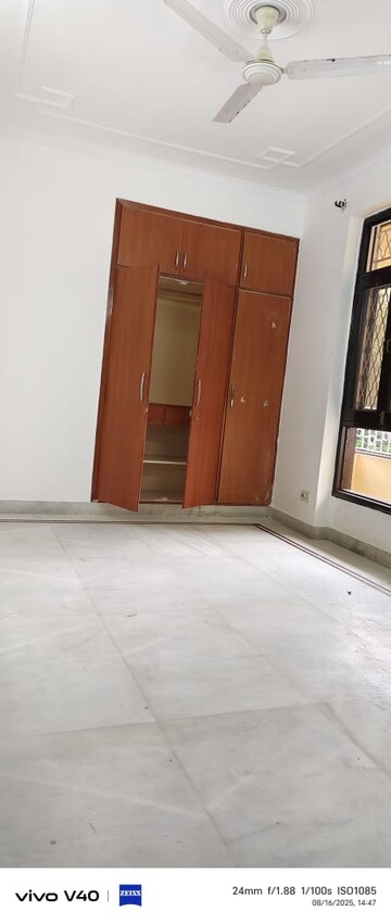 3 BHK Apartment For Rent in Sector 19 Dwarka