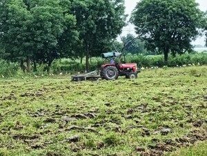  Plot – Exterior View View at Gwalior Road - for Sale