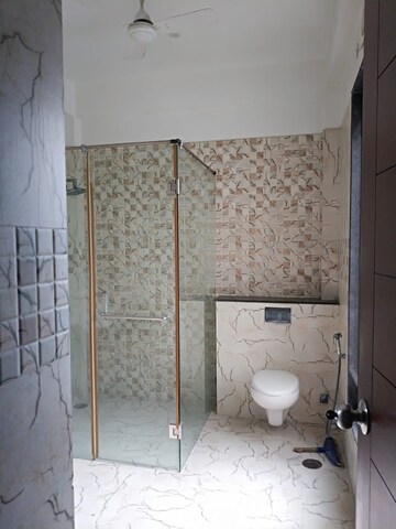 Bathroom in 2 BHK Builder Floor at RWA Apartments Sector 47, Sector 47 – for Rent