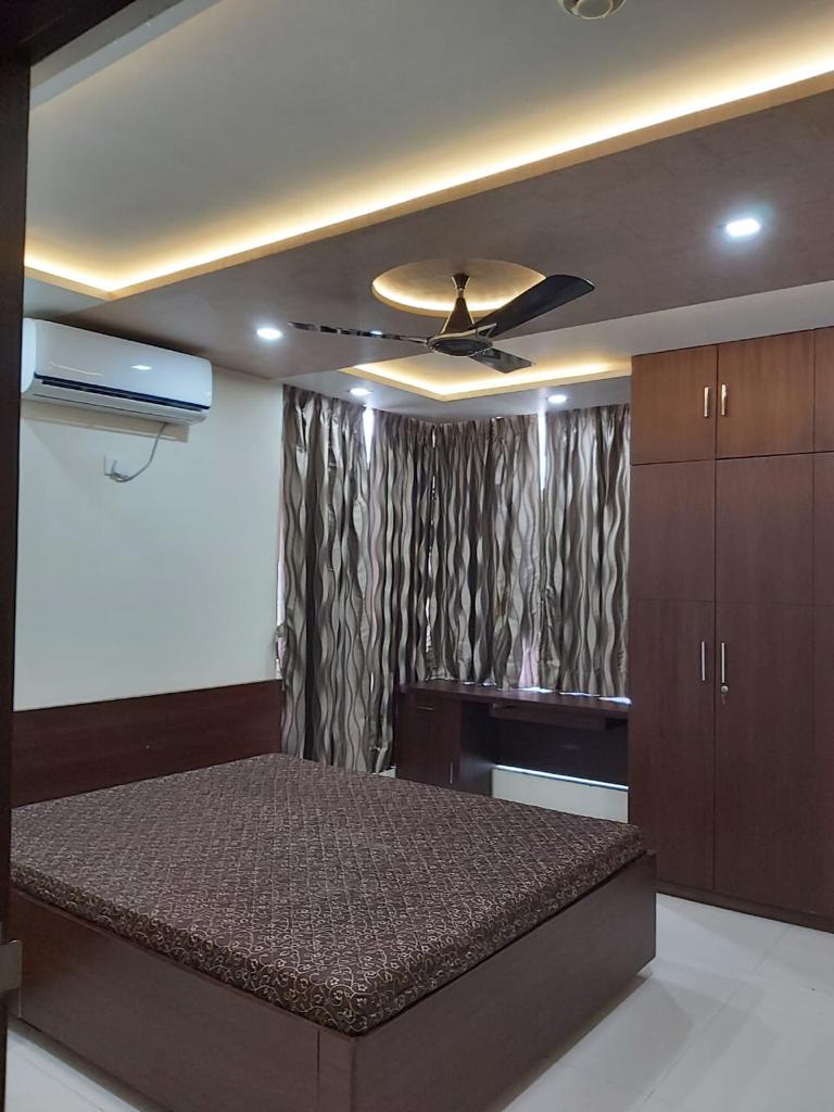 3 BHK + Servant Room Apartment For Rent in Rohan Mithila