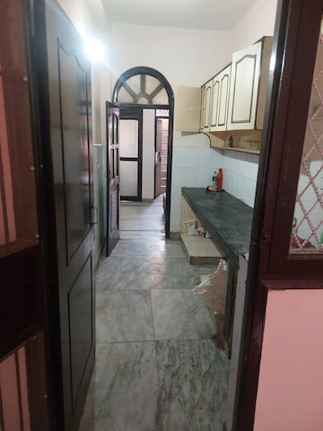 Bedroom in 4 BHK Builder Floor at Sector 37 – for Rent