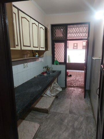 Kitchen in 4 BHK Builder Floor at Sector 37 – for Rent