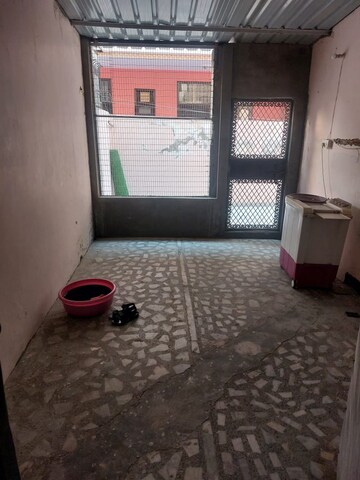 Bedroom in 4 BHK Builder Floor at Sector 37 – for Rent