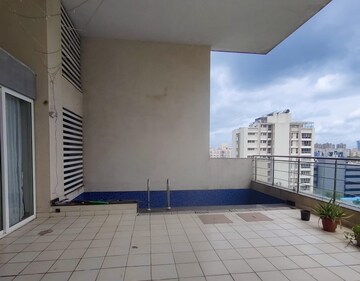 Room in 5 BHK Apartment at Marvel Bounty, Hadapsar – for Sale