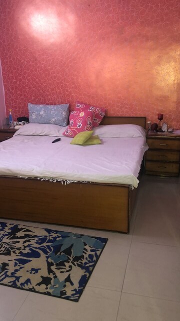 Bedroom in 3 BHK Apartment at Alaknanda Apartment Block F, Surya Nagar – for Rent