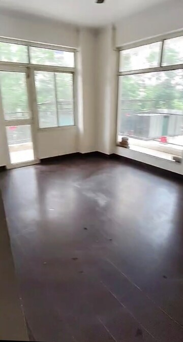 Room in 3 BHK Apartment at Panchsheel Wellington, Dundahera – for Rent