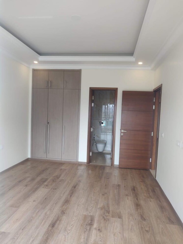 Room, signature-global-park-4-and-5 3 Bedroom 1120 Sq.Ft. Apartment In Sohna Sector 36 Gurgaon 9079384