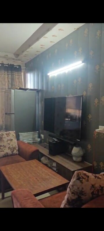 Living Room in 2 BHK Apartment at Shree Vardhman Green Court, Sector 90 – for Rent